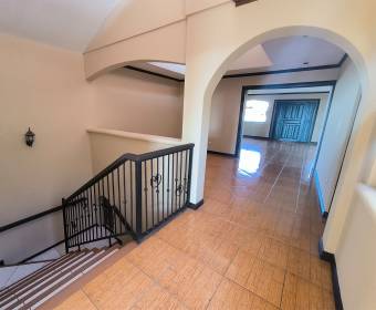 Casa a la venta en San Isidro, Coronado. Bien adjudicado bancario.