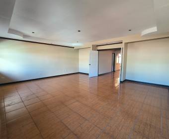 Casa a la venta en San Isidro, Coronado. Bien adjudicado bancario.