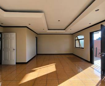 Casa a la venta en San Isidro, Coronado. Bien adjudicado bancario.