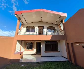 Casa a la venta en San Isidro, Coronado. Bien adjudicado bancario.