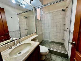 Alquiler de Apartamento en San Rafael, Escazú. RAH 25-638