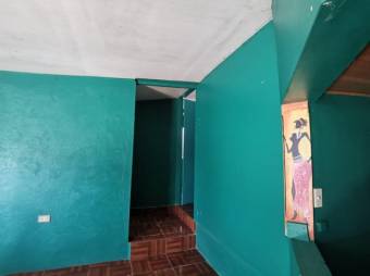 Se vende propiedad con 7 apartamentos en La Trinidad San José 23-2008 