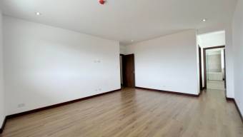 Venta de Apartamento en San Rafael, Escazú. RAH 25-903