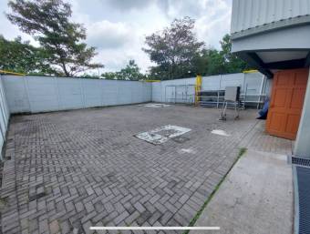 Se vende Bodega Comercial