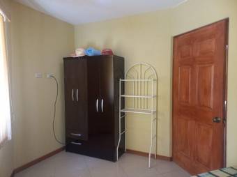 Se vende casa en condominio de Mata de Plátano San José 24-1718 