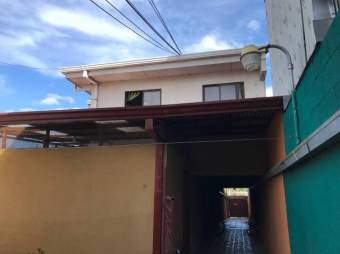 Se vende casa con 4 apartamentos en Sabanilla San José 23-1460