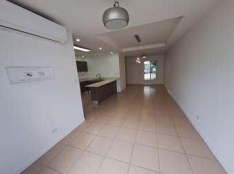 VENTA CASA DE 2 PISOS EN CONDOMINIO 3 HABITACIONES