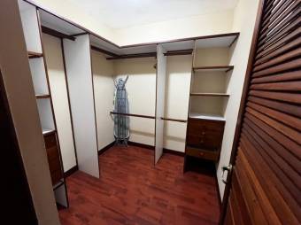 Se vende casa para inversión en condominio de Colon San José 25-582 