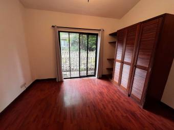 Se vende casa para inversión en condominio de Colon San José 25-582 