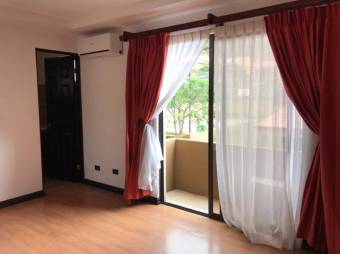 Se vende moderna casa en condominio de San Antonio San José 23-1733