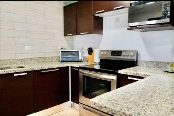 Se vende moderna casa en condominio de Ciudad Colón San José 23-1924