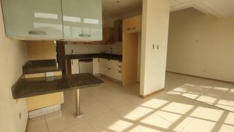 Se vende moderna casa en condominio de San Felipe San José 25-37