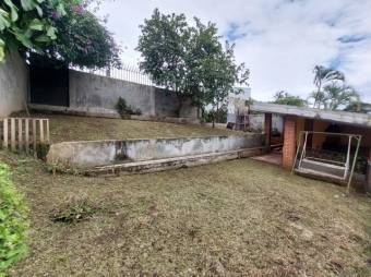 Se vende espaciosa casa con 500m2 de lote en Guadalupe San José 25-404