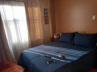 Se vende propiedad con 3 apartamentos en San Vicente San José 25-298