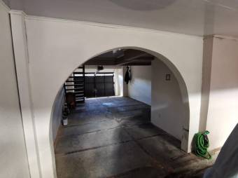 Se vende propiedad con 3 apartamentos en San Vicente San José 25-298