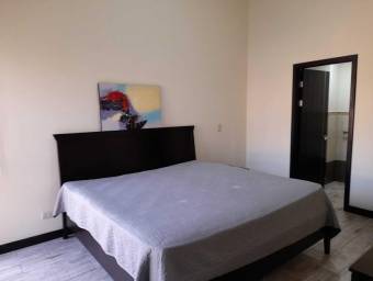 Venta de Apartamento en Río Oro, Santa Ana. RAH 23-1707