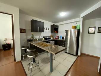 Venta de Apartamento en Ulloa, Heredia. RAH 23-1234