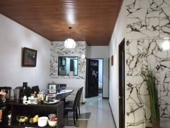 Venta de Casa  APTO Tipo Estudio en Alajuelita, San José. RAH 24-1723