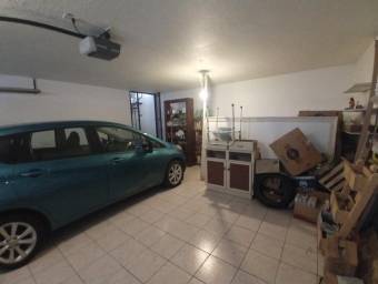 Venta de Casa en Montes de Oca, San José. RAH 25-923