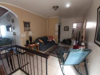 Venta de Casa en Montes de Oca, San José. RAH 25-923