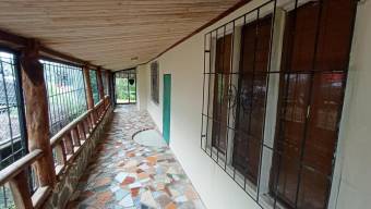 Venta de Casa de Playa en Chomes, Puntarenas. RAH 25-922