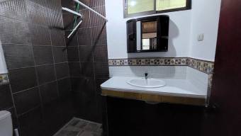 Se alquila espacioso apartamento en Coyol Alajuela 25-945