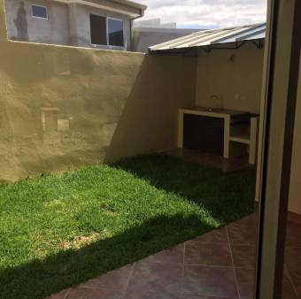 HEREDIA MERCEDES NORTE CONDOMINIO VALERIA VENDO CASA $195.000