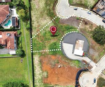 Lote a la venta en condominio Hacienda Espavel en Las Vueltas de La Guacima, Alajuela.