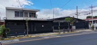 Se vende casa y 4 apartamentos en San Juan San José 23-2879