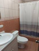 Se venden casa y 2 apartamentos en Colon San José 24-1073