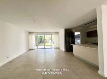 Escazu casa en venta en Guachipelin en condominio $380.000 /232 mts.