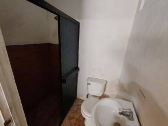 Venta de 3 Apartamentos Independientes  en Barranca, Puntarenas. RAH 25-928