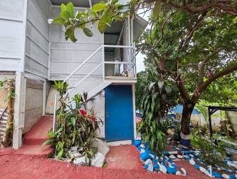 Venta de 3 Apartamentos Independientes  en Barranca, Puntarenas. RAH 25-928