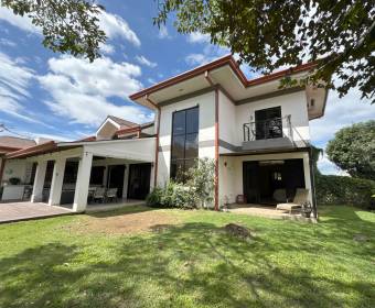 Casa a la venta en Ciudad Hacienda Los Reyes en La Guacima.