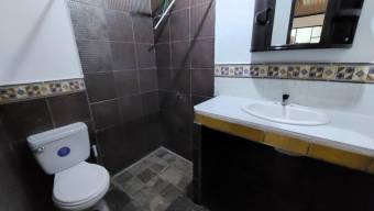 Se alquila espacioso apartamento en San José Alajuela 25-945