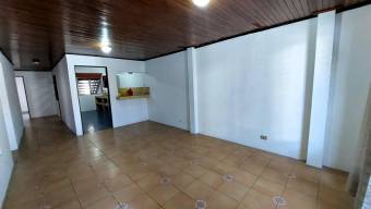 Se alquila espacioso apartamento en San José Alajuela 25-945