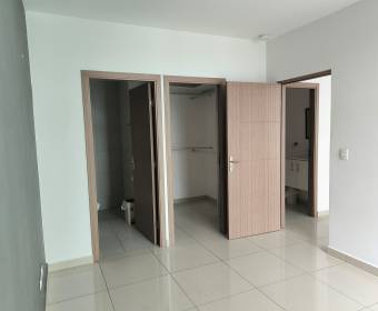 Apartamento a la venta en condominio Bambú Rivera, Tibás, San José.