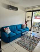 Se alquila moderno apartamento en Santa Ana 25-967