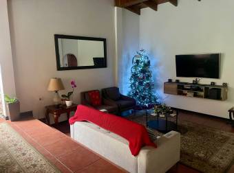 Hermosa casa a la venta / alquiler