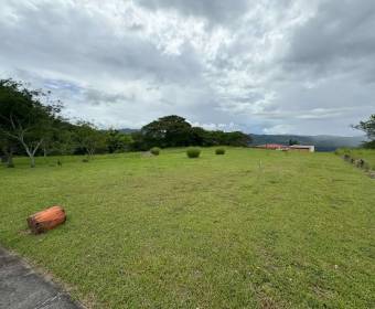 Lot of 1,188 m2 for sale in Hacienda Los Bambúes condominium in Ciudad Colón.