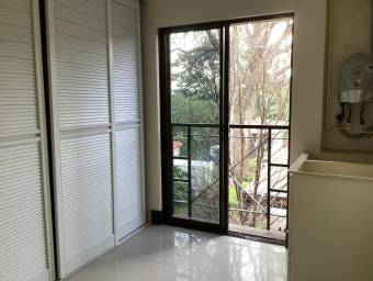 Venta de Apartamento en Brasil de Santa Ana. RAH 25-507