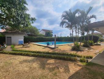 Lote Amplio Condo Los Castillos, La Guacima Alajuela Se Vende