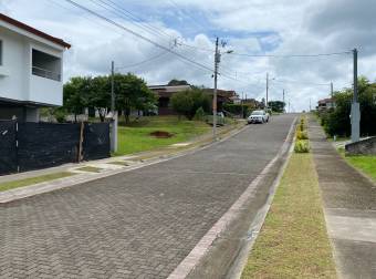 Lote Amplio Condo Los Castillos, La Guacima Alajuela Se Vende