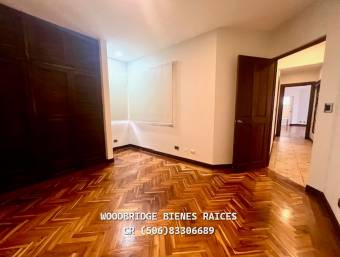 Escazu casa en alquiler $3.000 / 306 mts.,3 dormitorios, jardin