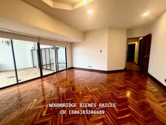 Escazu casa en alquiler $3.000 / 306 mts.,3 dormitorios, jardin