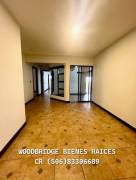 Escazu casa en alquiler $3.000 / 306 mts.,3 dormitorios, jardin