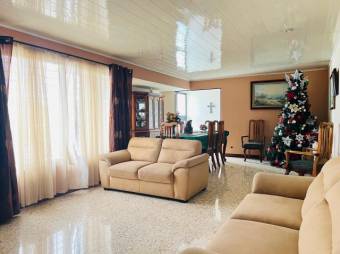 MLS-26-1044 LS VENTA CASA CON APARTAMENTO MERCEDES HEREDIA