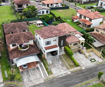 3 bedroom house for sale in Veredas del Arroyo condominium, La Guacima