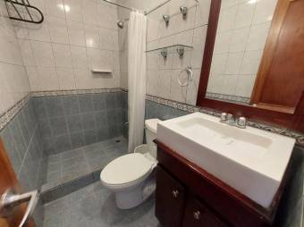 Se alquila espaciosos apartamento amoblado en La Sabana 26-507