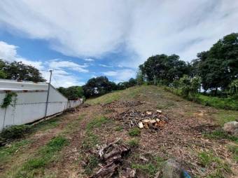 Se vende amplio lote de 1,709m2 en Turrucares de Alajuela 26-762